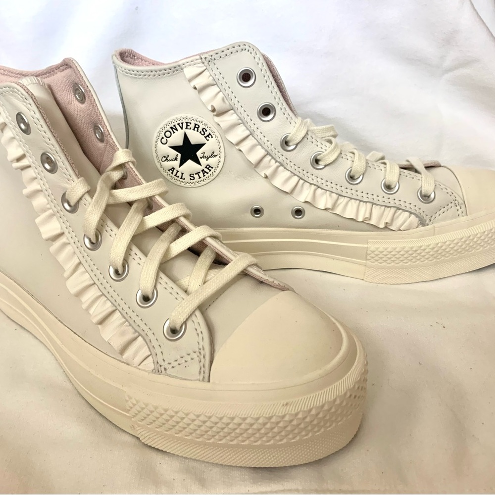 Converse Chuck Taylor All Star Lift Platform Ruffle Sneaker
